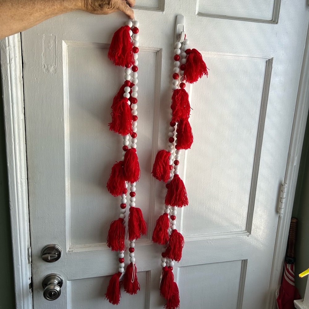 Hobby Lobby Red and White Holiday Garland